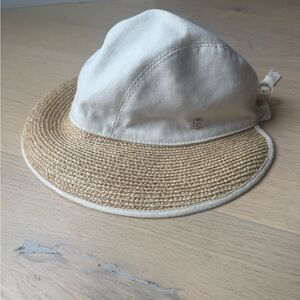 Helen Kaminski hat